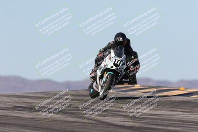 media/Dec-07-2025-CVMA (Sun) [[3e7d2de5dc]]/Race 7-Formula Lightweight Twins Shootout/